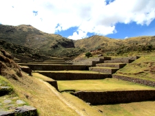 Retire in Peru, Tipon